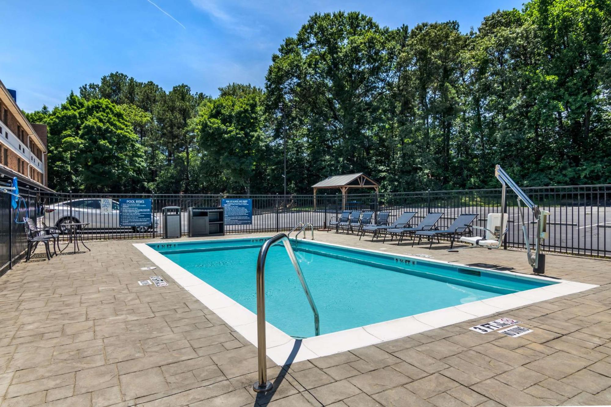 Best Western Atlanta-Marietta Ballpark Hotel Waterford Ngoại thất bức ảnh